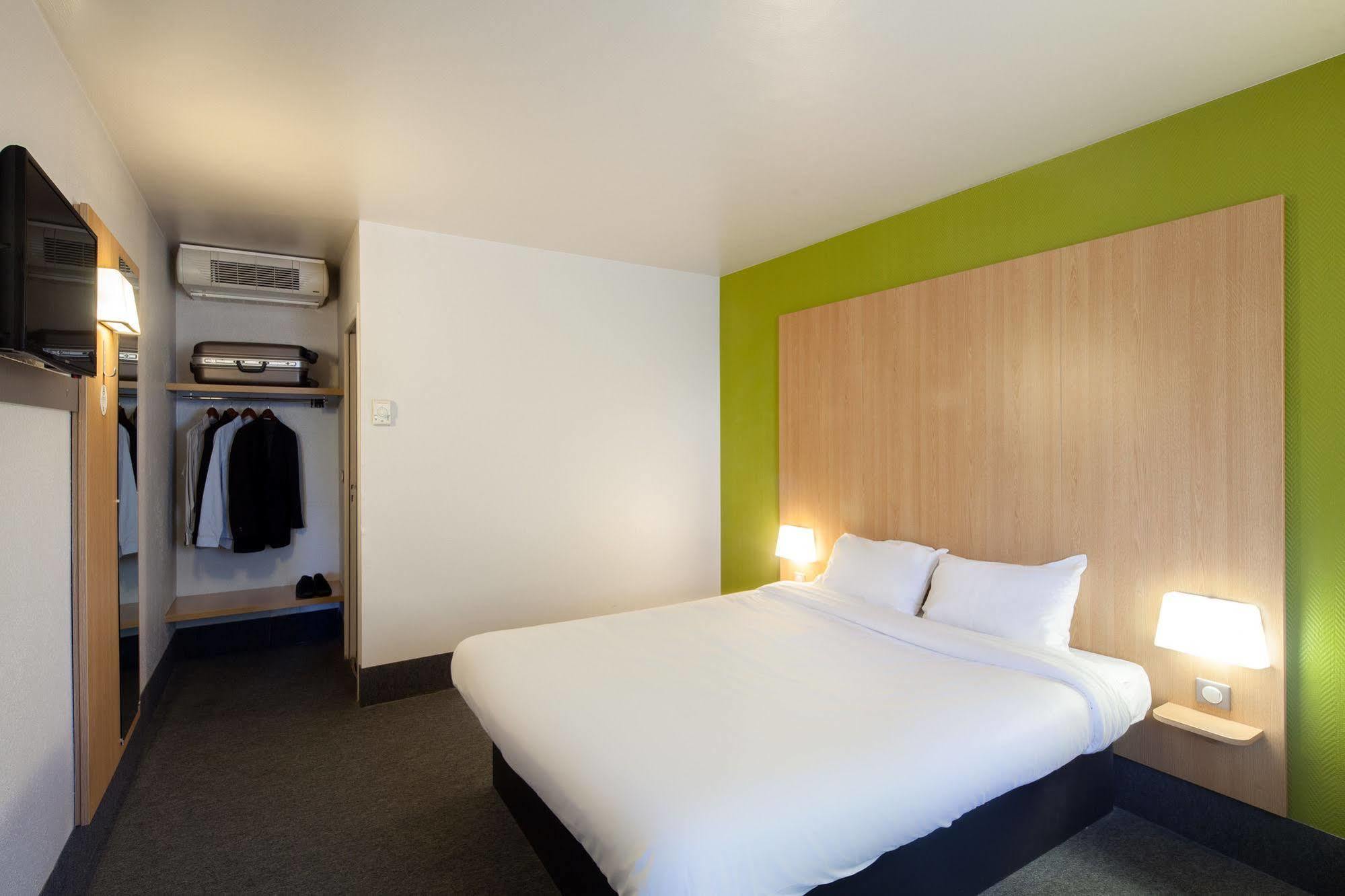 B&B Hotel Brétigny-sur-Orge Exteriör bild